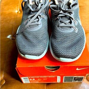 Women’s Nike Flex Trainers